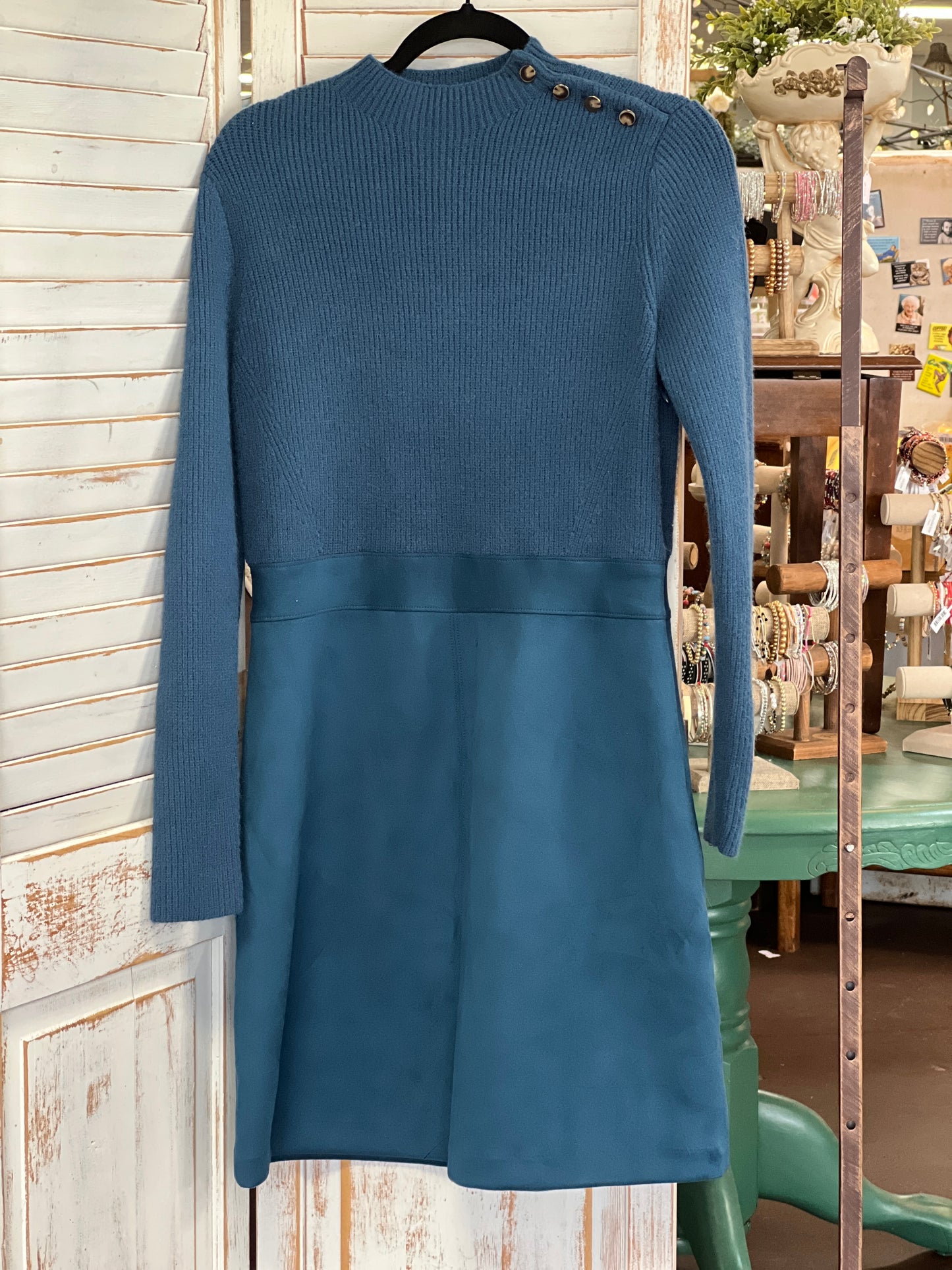 MED- ANN TAYLOR DRESS
