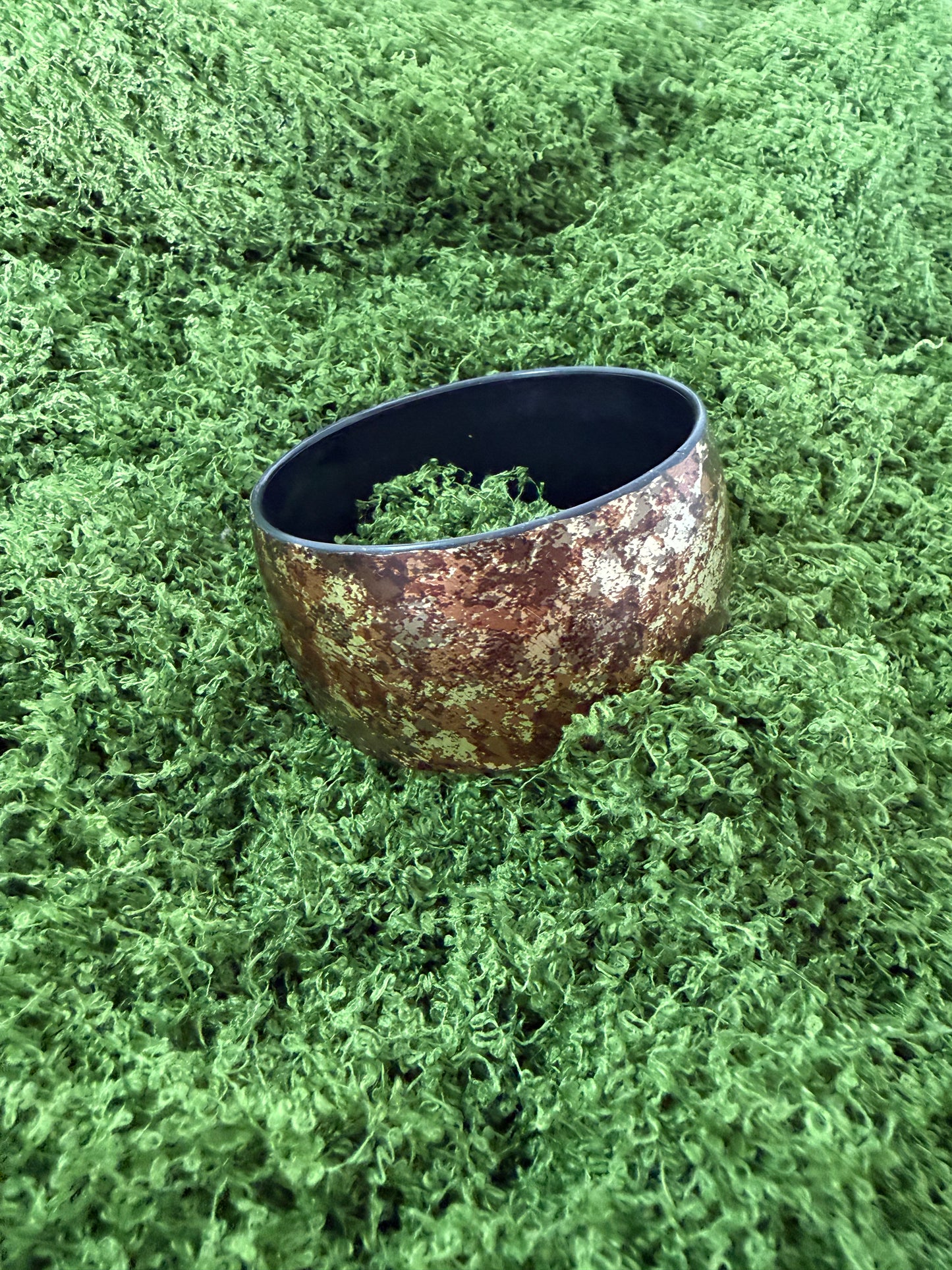 gold and brown bangle