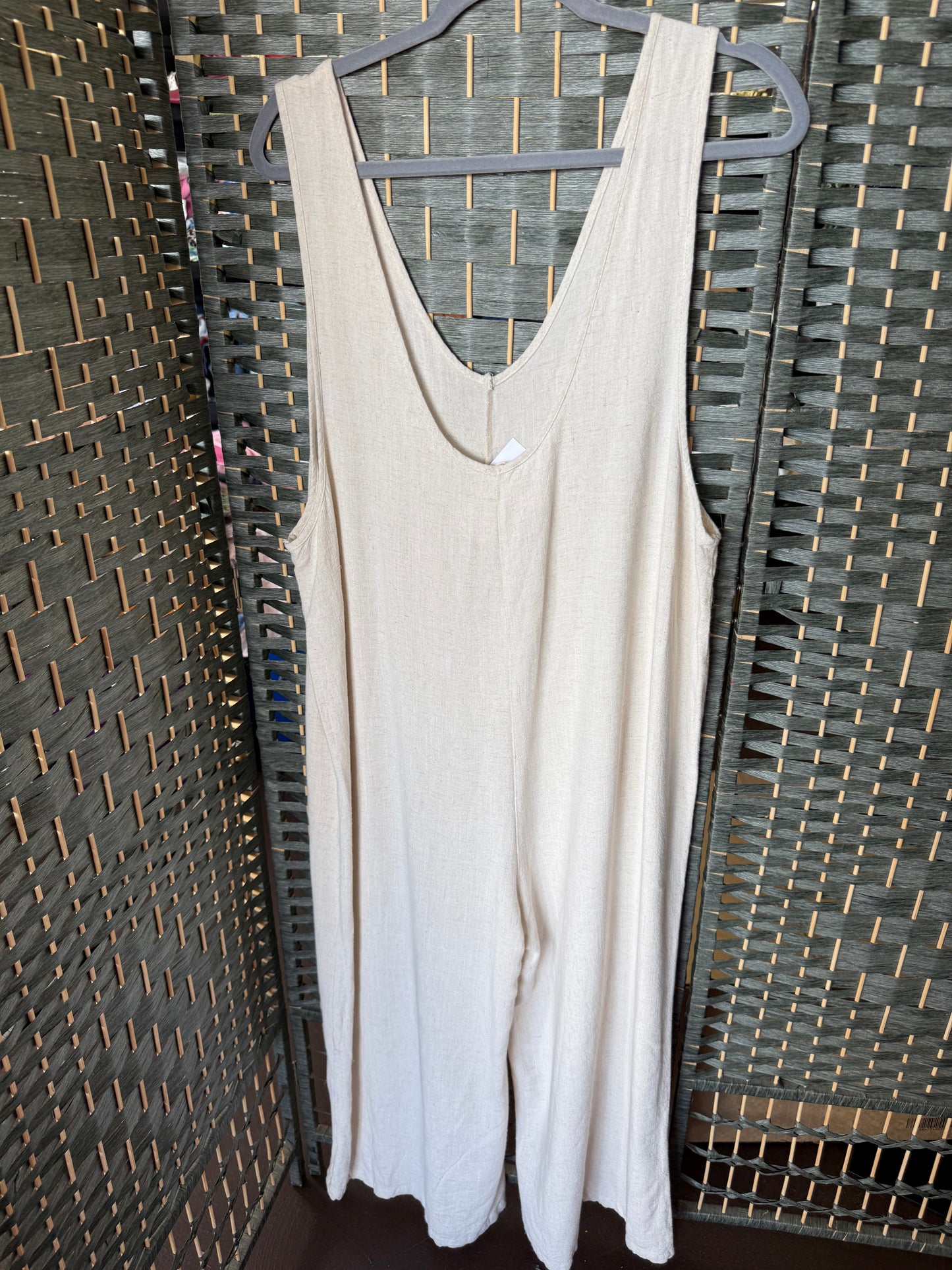 LG. LINEN JUMPSUIT