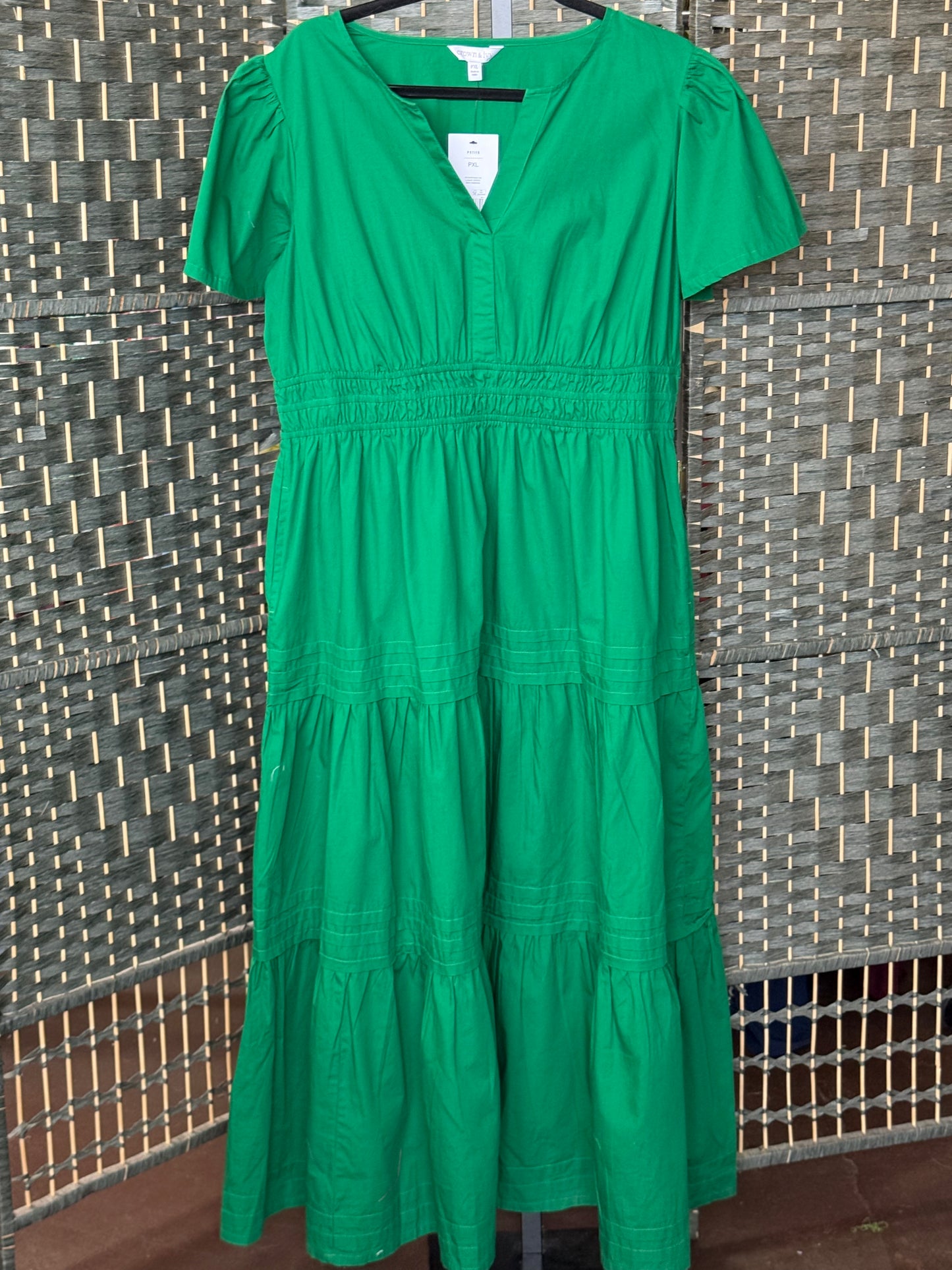 NWT Crown and Ivy xl