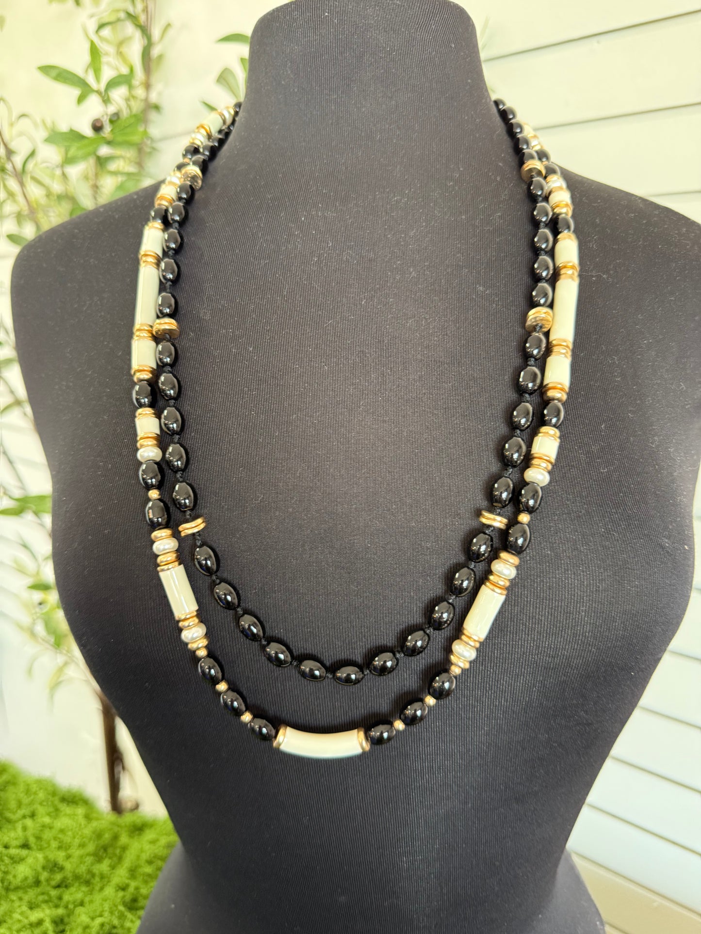 Black and tan necklace