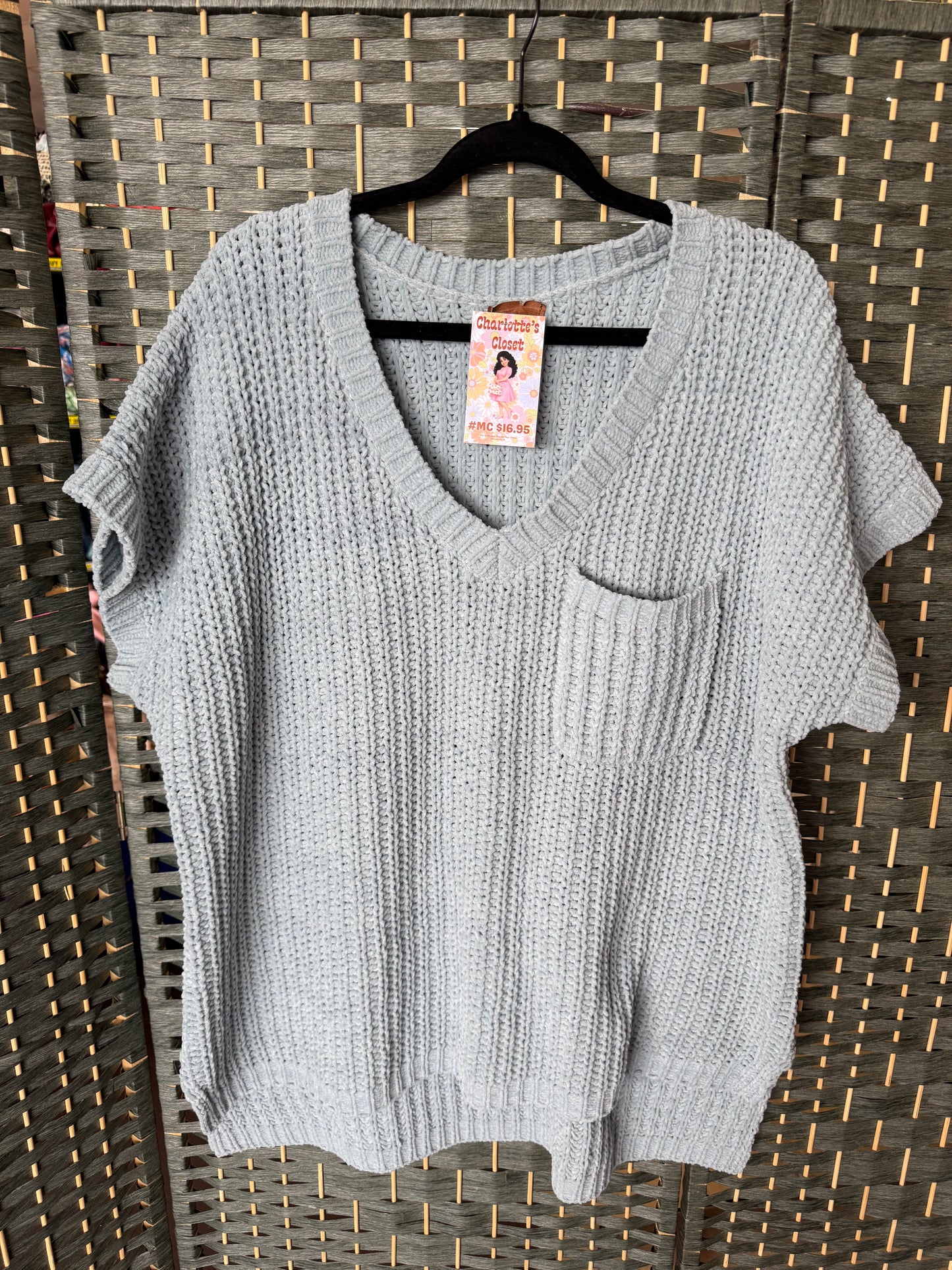 SEAFOAM V NECK SWEATER MED.