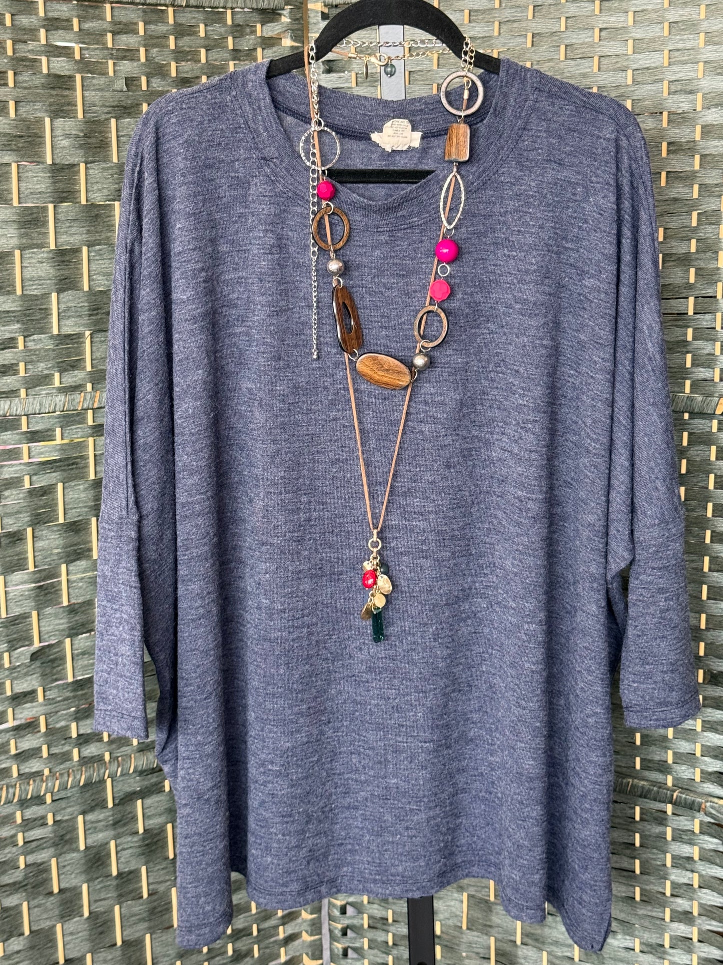 Elite Medium top w/ necklace