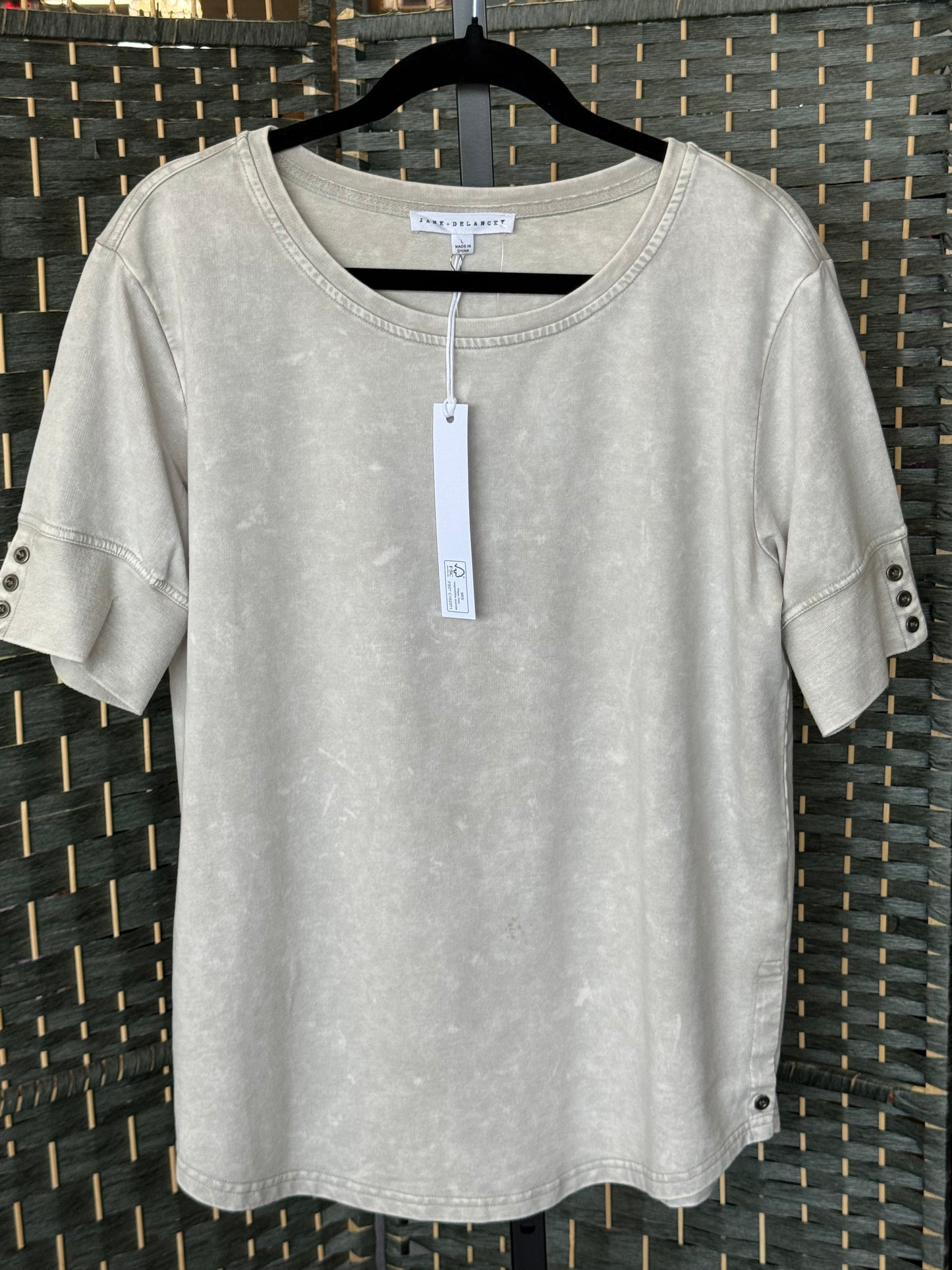Mineral Wash tee large