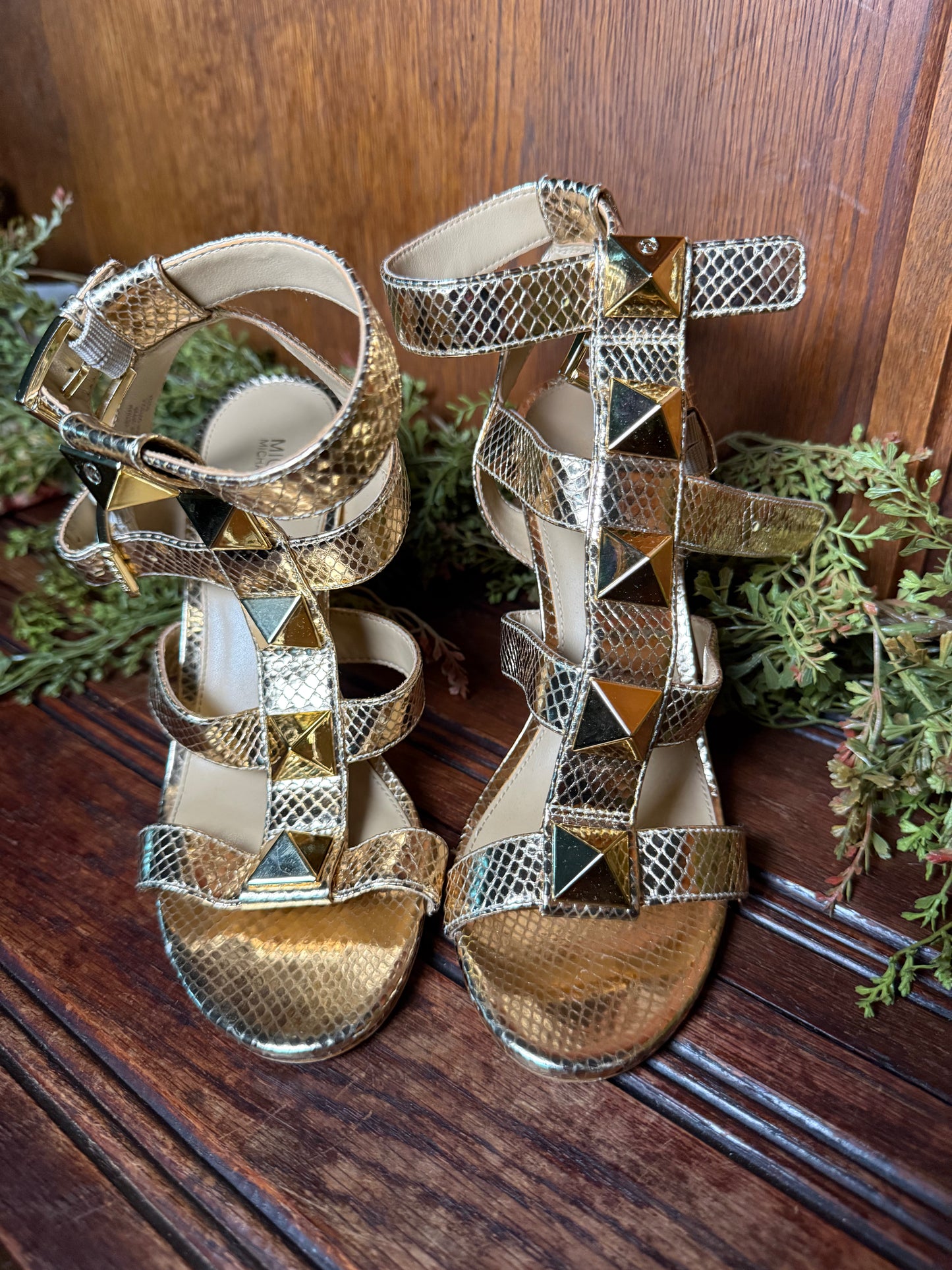 7 gold heels