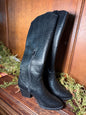 10 black boots