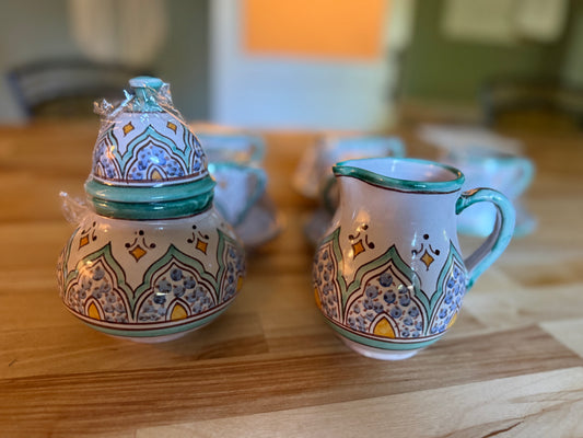 VINTAGE ITILLIAN POTTERY SET