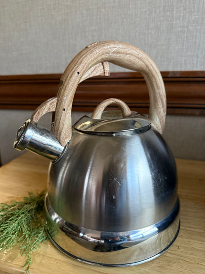 Vintage L'epicure Deluxe Whistling Tea Kettle – Stainless Steel / Wood Handle