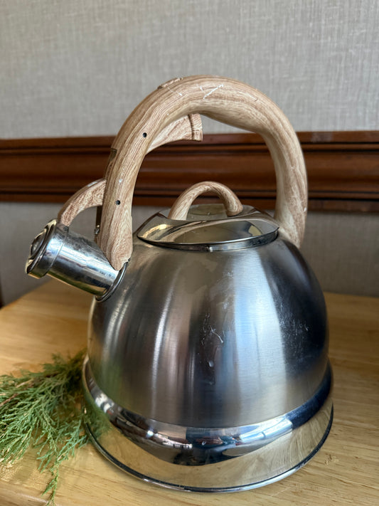 Vintage L'epicure Deluxe Whistling Tea Kettle – Stainless Steel / Wood Handle