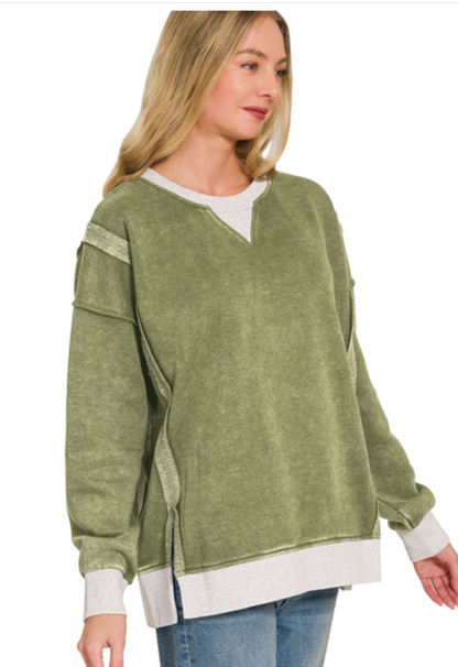 Fleece acid washed contrast trim pullover