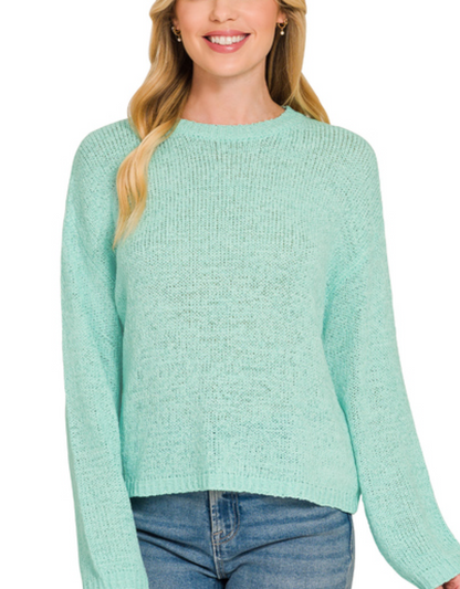 Light weight round neck sweater